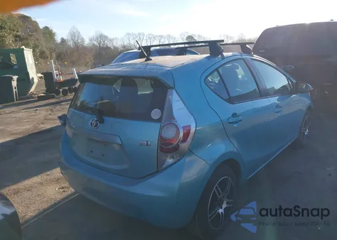 2012 Toyota Prius C Two из США, поврежденный, VIN JTDKDTB33C1023034